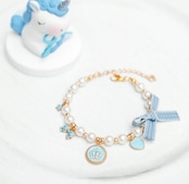 犬用のブルーのパールネックレス